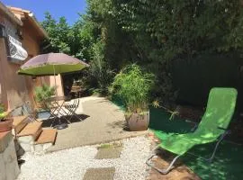 Charmant appartement à Le Muy avec terrasse et jardin