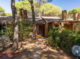 Small Villa with Garden, Steps from the Beach
