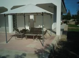Charming House with Pool in Arenella, Air Conditioning
