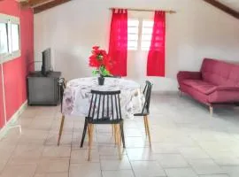 Maison charmante avec vue mer et montagne à Capesterre-B-E