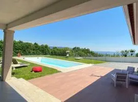 Charming Villa in São Miguel do Prado with Private Pool