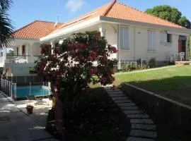 Studio charmant à Sainte-Anne, 23 m², piscine partagée