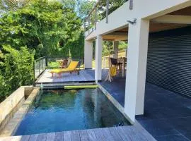 Appartement vue mer avec piscine privée à La Trinité, 98m²