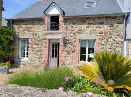 Maison de charme au Vivier-sur-Mer avec terrasse privée