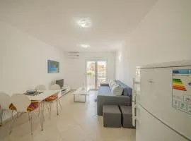 Modern Apartment in Vrsi, 45 m², spacious terrace