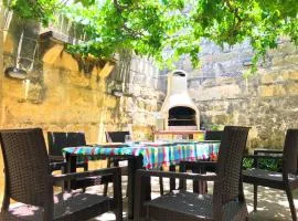 Charming House in Ix - Xewkija with Terrace and Barbecue