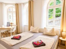 Urlaubsmagie - Ferienwohnung Felsenpfad - Sauna & Saisonaler Pool