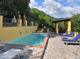 Cosy House in Gattaia with Shared Pool