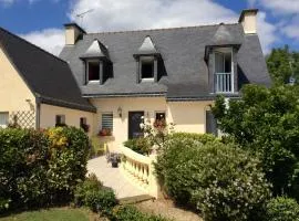 Maison confortable à Trégomeur avec jardin privé