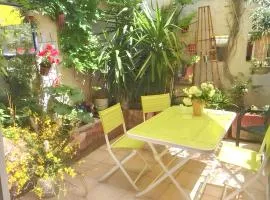 Maison charmante près d'Avignon avec terrasse