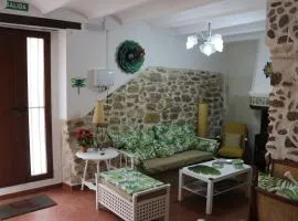 Charming house in Estivella near nature