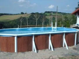 Charmante maison avec piscine privée à Orsanco - 70 m²