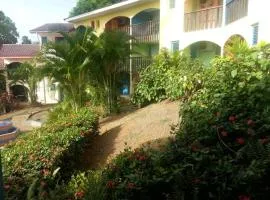 Studio charmant à Sainte-Anne avec piscine privée, 25 m²