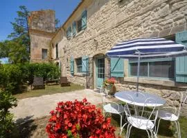 Charmante maison en Camargue avec piscine partagée