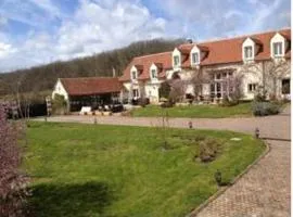 Maison spacieuse avec jacuzzi à Saint-Georges-sur-Baulche