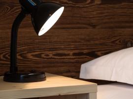 Hotel Hello, hotel i Monguelfo