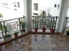 Chic Apartment in Casablanca with Shared Pool - 100 sqm