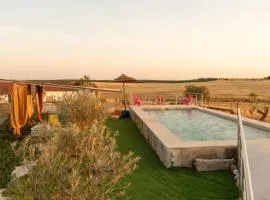 Courtyard T0 Studio Farmhouse