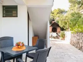 Charming Studio in Zavala - 25 m² - Parking Included