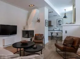 Central Stylish Retreat with Sauna