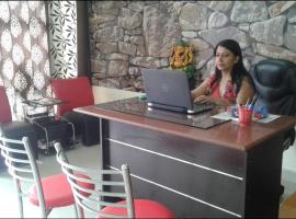 New Chandigarh Holiday Home, hotell i Chandīgarh