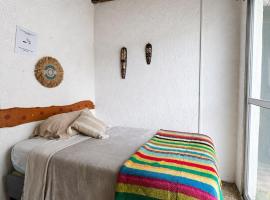 Alojamiento EYO en Chuy con baño privado, hotel v destinaci Chuy