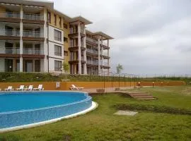 July Morning Seaside Resort Apt A06