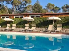 Appartamento Pomaia Resort con Giardino privato e piscina condominiale