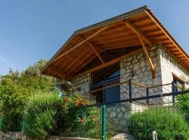 Stone Villa & Private Pool in an Orchard - Casa Oxalis