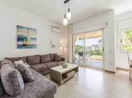 Lalzi Bay Family Retreat 2BR Apartment by PikHost