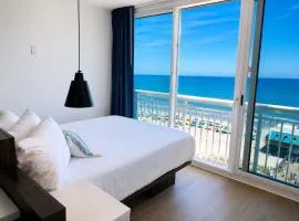 Pierfront Paradise by Casanita - Oceanfront Suite