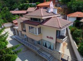 Mania Guest House, hotel en Kalofer