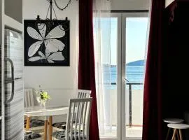 Designer Apartment Tango with Sunset Terrace