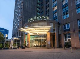 PULLMAN Stuttgart Fontana, hotel en Stuttgart