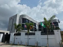 Treal Hotels & Suites