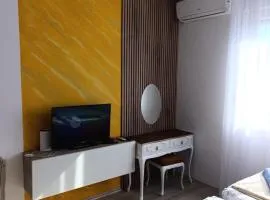 City Hotel