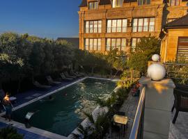 El More Hotel&Restourant, hotel em Sumqayıt