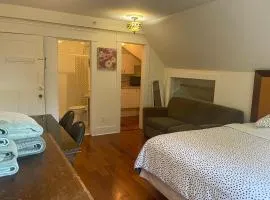 Cambie Guestshouse