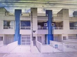 Apartamento completo em Caiobá