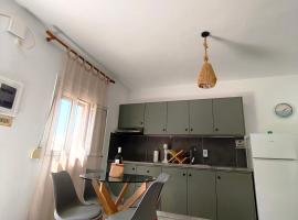 A & K Vacation House, hotel di Varos
