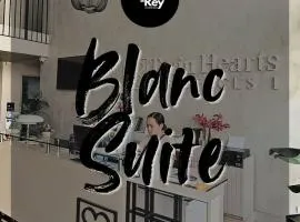 Blanc Suite