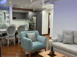 Departamento de lujo 3 dormitorios y parqueadero