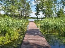 Domek nad jeziorem