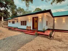 Avalong Bungalow