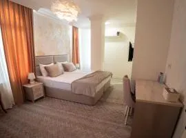 Gala Terrace Hotel & Restaurant