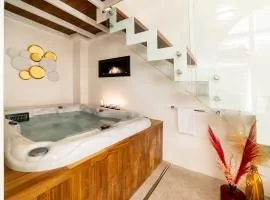 Old Court Luxury Suite Spa by Monholiday