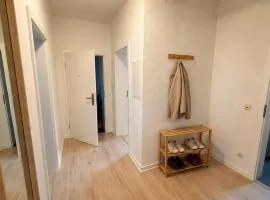 Gemütliches Apartment für 6 Personen mit Balkon, Wifi, Smart-TVs, gratis Parken