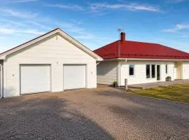 Guestly Homes - 3BR Premium Villa with Sauna