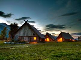 Viking Cabins - MIT FabLab - Solvik, лодж у місті Kvalvik