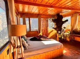 ITW- Into The Wild Tree House , Jibhi